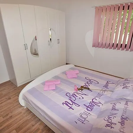 Romantic Sejdic Guest house 3*
