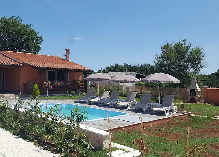 Romantic Sejdic Πανσιόν