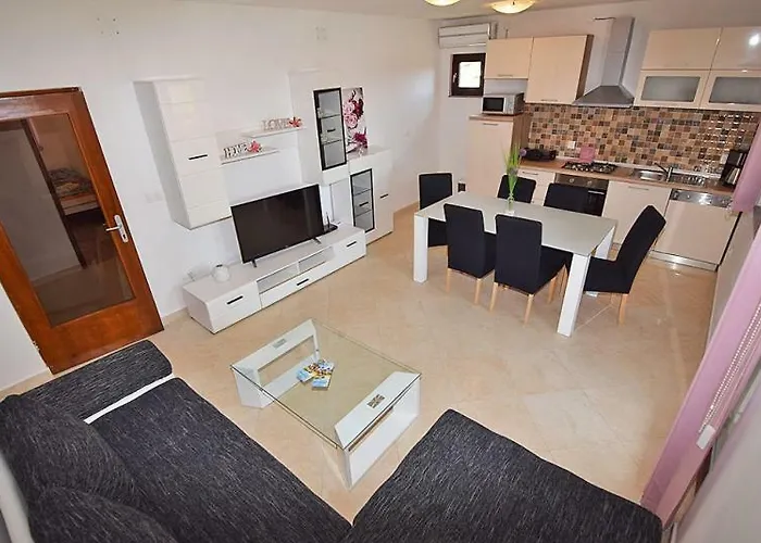 Romantic Sejdic Πανσιόν Πούλα