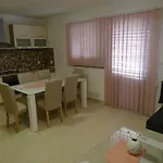 Guest house Romantic Sejdic 3*